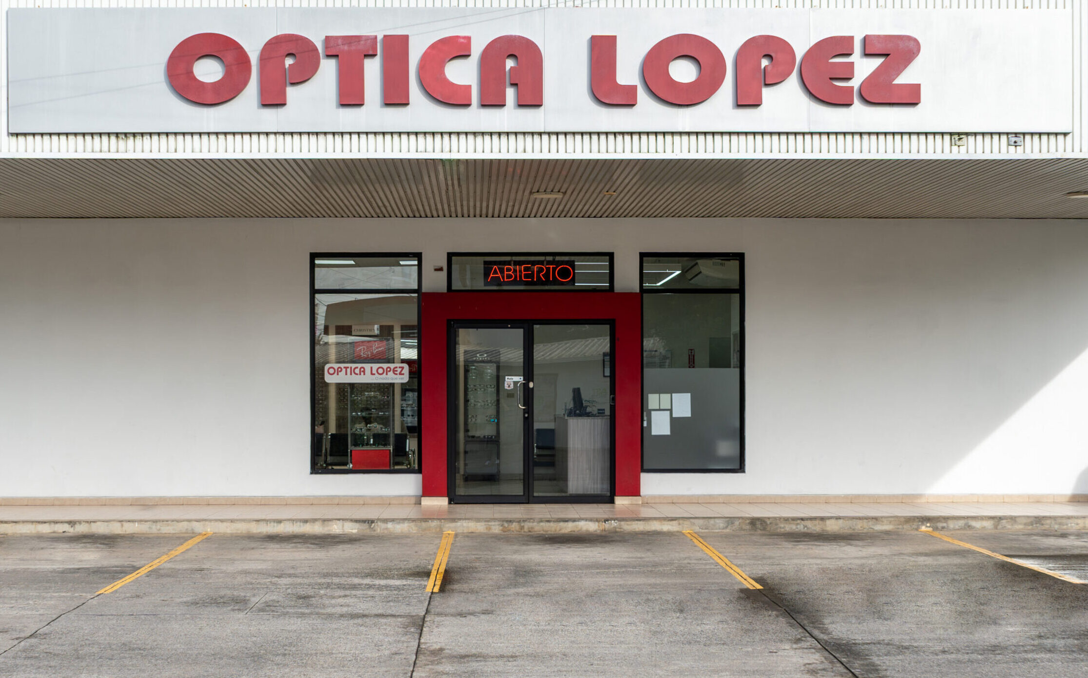 Óptica López in David